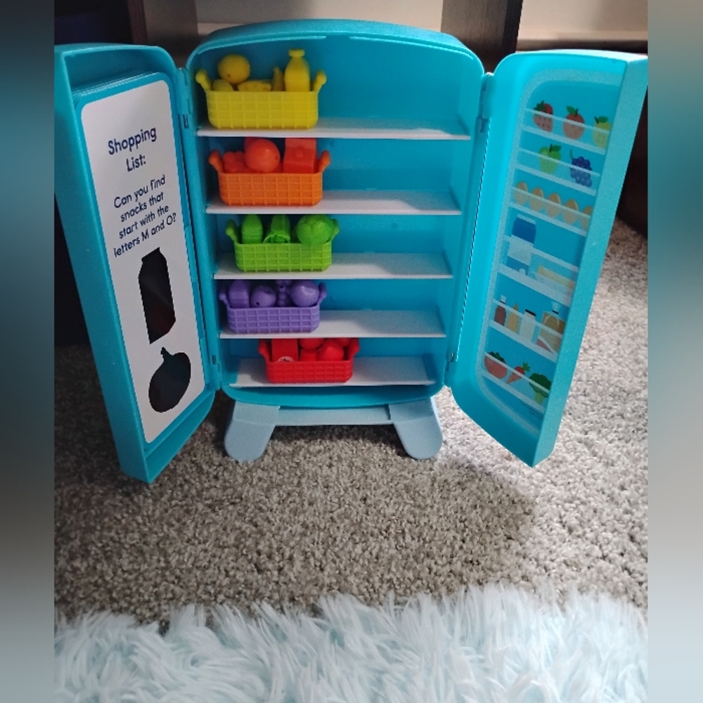 *Sold**Sorting SNACKS MINI FRIDGE